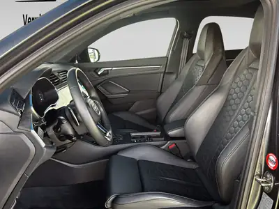 Audi RS Q3 Sportback quattro — 400 ch dynamiques, SUV coupé haute performance — Thumbnail 11
