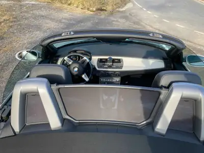 BMW Z4 2.2i Roadster 2005 — Cabriolet sportif d'exception, 49'000 km — Armaturenbrett
