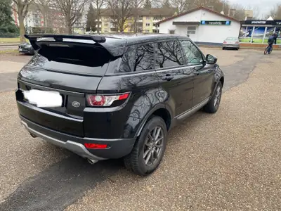 Land Rover Range Rover Evoque 2.2 SD4 — SUV compact premium, toit panoramique, 135'000 km — Seitenansicht