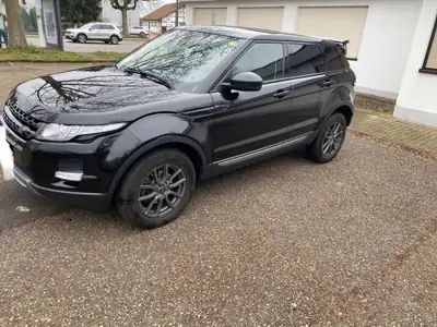 Land Rover Range Rover Evoque 2.2 SD4 — SUV compact premium, toit panoramique, 135'000 km — Detail