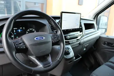 Ford E-Transit Van 350 L2 — Utilitaire électrique 184 ch, garantie 7 ans, charge utile 860 kg — Miniatura 8