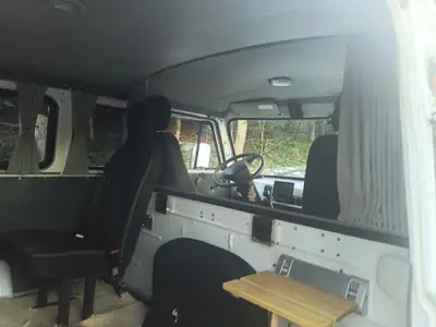 UAZ Buchanka 2206 — Le minibus légendaire 9 places, tout-terrain authentique — Miniatur 7