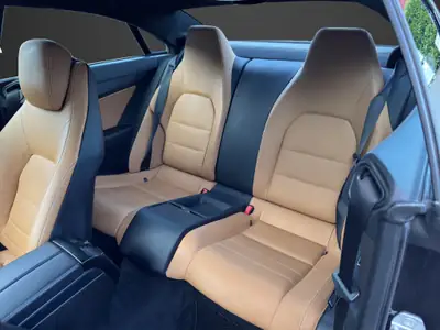 Mercedes-Benz E 500 Coupé — Motorisation V8 puissante, première main impeccable — Thumbnail 16