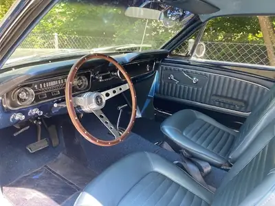 Ford Mustang Coupé 1964 — Légende américaine, 46'575 km, état exceptionnel — Miniatura 8