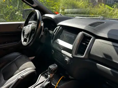 Ford Ranger Raptor 2.0 Eco Blue 4x4 — Pick-up musclé, 62'000 km seulement — Miniature 8