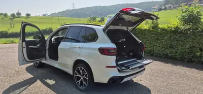 BMW X5 45e xDrive M Sport — SUV hybride rechargeable, 61 200 km, état impeccable — Thumbnail 12