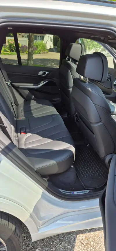BMW X5 45e xDrive M Sport — SUV hybride rechargeable, 61 200 km, état impeccable — Thumbnail 13
