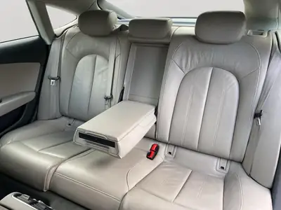 Audi A7 Sportback 3.0 BiTDI Quattro — Berline de prestige, motorisation biturbo performante — intérieur