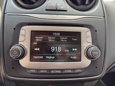 Alfa Romeo MiTo 0.9 TwinAir Turbo — Citadine italienne économique, 58'100 km seulement — Thumbnail 15