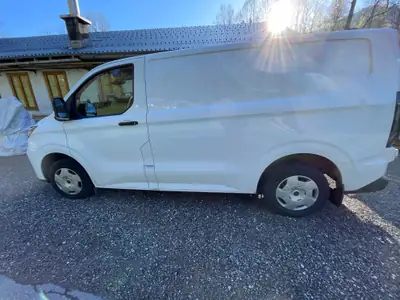 Ford Transit Custom 320 L1H1 — Utilitaire 4x4 diesel, équipé et peu kilométré — tableau de bord
