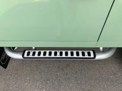Land Rover Defender 90 Heritage — Le 4x4 légendaire, diesel robuste et authentique — Miniature 13