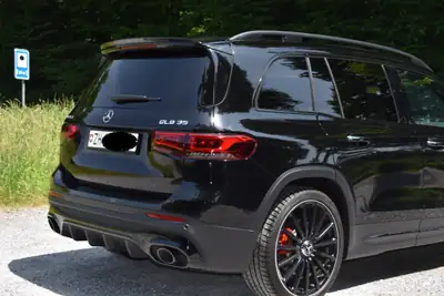 Mercedes-Benz GLB 35 AMG — SUV 7 places sportif, 306 ch et toit panoramique — Thumbnail 8