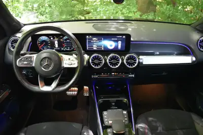 Mercedes-Benz GLB 35 AMG — SUV 7 places sportif, 306 ch et toit panoramique — Thumbnail 15