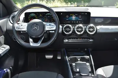 Mercedes-Benz GLB 35 AMG — SUV 7 places sportif, 306 ch et toit panoramique — Thumbnail 13