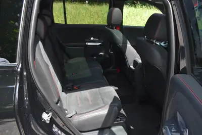 Mercedes-Benz GLB 35 AMG — SUV 7 places sportif, 306 ch et toit panoramique — Thumbnail 25