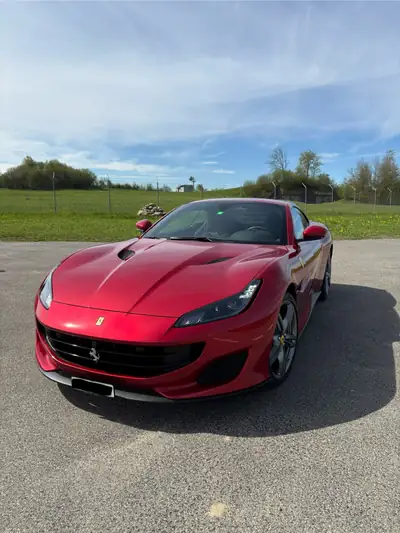 Ferrari Portofino 3.9 V8 T — Cabriolet de prestige, 600 ch et 16'000 km seulement — cruscotto