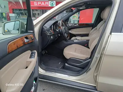 Mercedes-Benz ML 350 BlueTEC 4Matic — SUV premium diesel, 4x4 intégral et sans sinistre — Miniatura 12