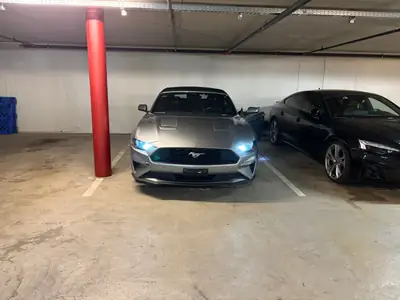 Ford Mustang Convertible 2.3 — Le mythe américain décapotable, 95'000 km seulement — Miniatura 7