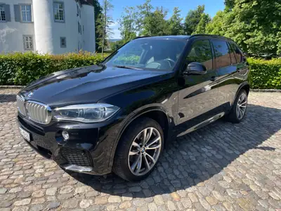 BMW X5 xDrive 40d — SUV premium diesel, pneus été/hiver inclus — vista esterna