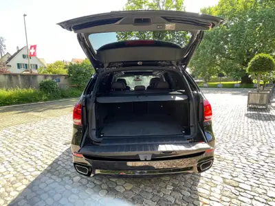 BMW X5 xDrive 40d — SUV premium diesel, pneus été/hiver inclus — cruscotto