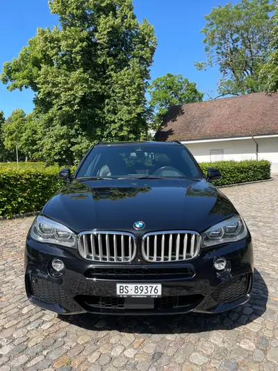 BMW X5 xDrive 40d — SUV premium diesel, pneus été/hiver inclus — Miniatura 8