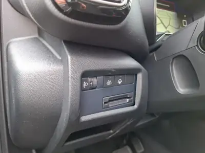Citroën C5 Aircross 1.2 Hybrid — SUV familial écologique, 27000 km seulement — Thumbnail 12