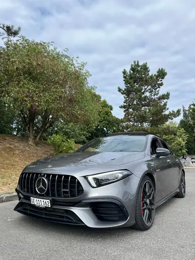 Mercedes-AMG A 45 S 4Matic+ — 422 ch, Haute Performance compacte suivie Mercedes — Seitenansicht