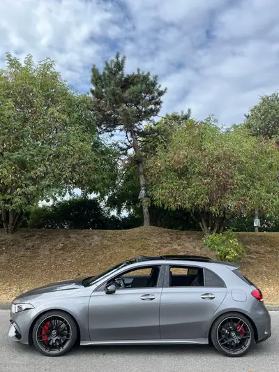 Mercedes-AMG A 45 S 4Matic+ — 422 ch, Haute Performance compacte suivie Mercedes — Innenraum
