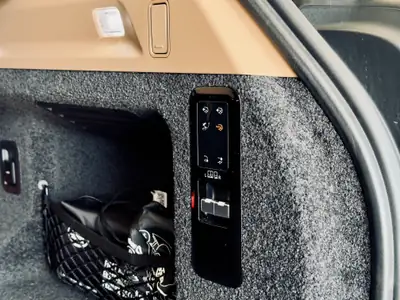 Land Rover Range Rover P530 — SUV prestige V8 530 ch, état impeccable — Miniature 25