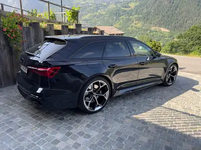 Audi RS6 Performance — Break haute performance 630 ch, faible kilométrage, équipement complet — Seitenansicht