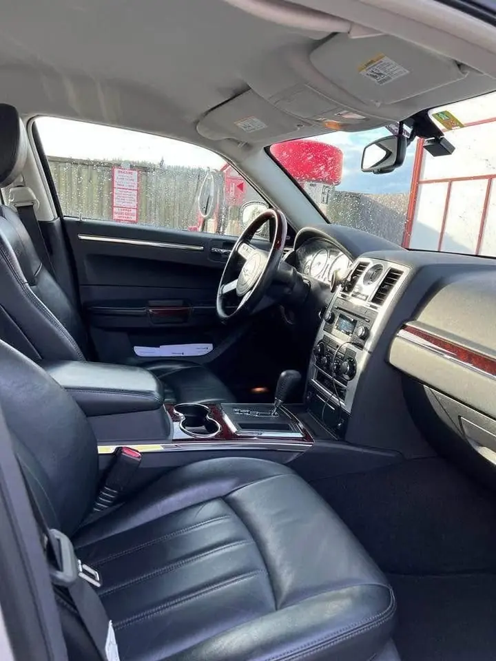 Chrysler 300C 2010 occasion Genève — 4