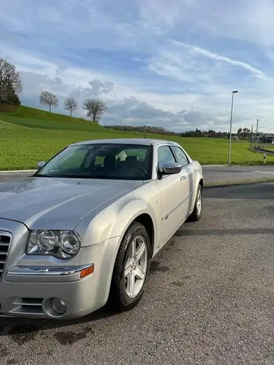 Chrysler 300C 3.5 V6 — Berline américaine prestige, moteur performant et design imposant — dettaglio