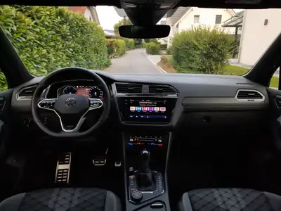 VW Tiguan 2.0 TDI R-Line 4Motion — SUV robuste, 200 ch et transmission intégrale — Seitenansicht