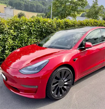 Tesla Model 3 Performance — Électrique haute performance, batterie neuve août 2026 — détail