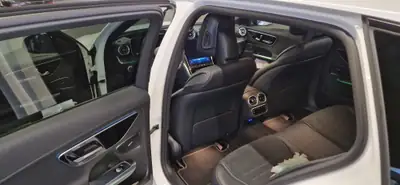 Mercedes-Benz C 220 d 4Matic Swiss Star — Break diesel hybride, 44'000 km seulement — Miniatura 9