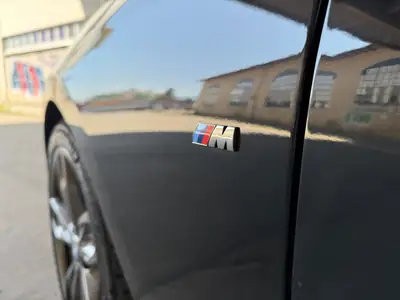 BMW M235i xDrive Cabriolet — 326 ch, Quatre roues motrices, Roadster sportif — détail