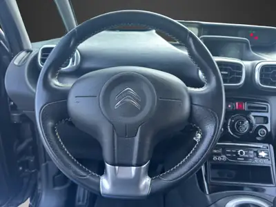 Citroën C3 Picasso 1.6i 16V Exclusive — Monospace compact pratique et fiable, sans accident — Thumbnail 9
