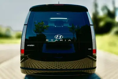 Hyundai Staria Premium 2.2 CRDi 4WD — Monospace 7 places robuste, 201 500 km — Detail