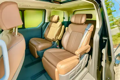 Hyundai Staria Premium 2.2 CRDi 4WD — Monospace 7 places robuste, 201 500 km — Miniatur 12
