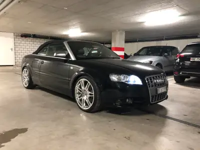 Audi A4 Cabriolet 2.0T FSI — Décapotable sportive, entretien premium récent — vista esterna