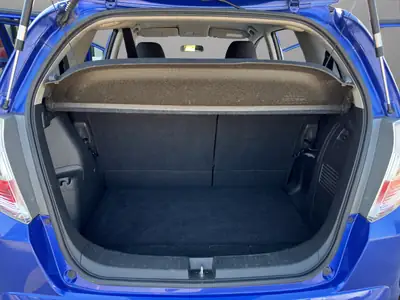 Honda Jazz 1.3i Hybrid Comfort CVT — Citadine économe et fiable, sans accident — Thumbnail 19