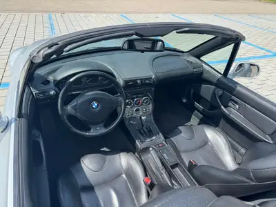BMW Z3 3.0i Roadster 2001 — Cabriolet sportif essence, 231 ch et transmission manuelle — Miniatur 8