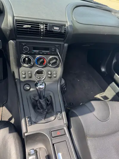 BMW Z3 3.0i Roadster 2001 — Cabriolet sportif essence, 231 ch et transmission manuelle — Miniatur 12
