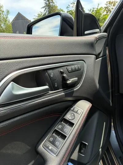 Mercedes-Benz CLA 45 AMG 4Matic — 360 ch, Performance et élégance sportive — detail