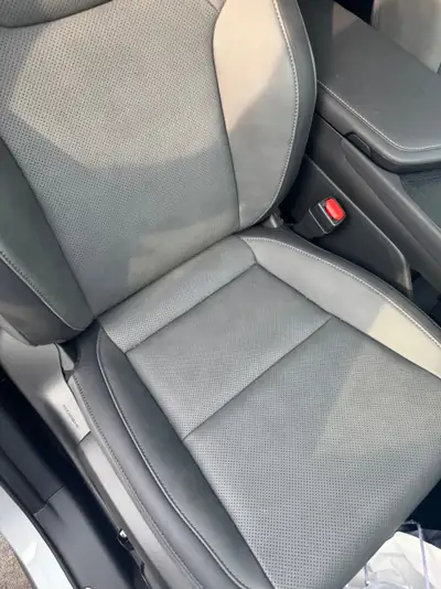 LEXUS RZ 450e — SUV électrique premium 313 ch, très faible kilométrage — detail