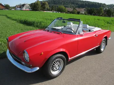 FIAT 124 Spider Sport — Cabriolet rétro 1974, 100 ch, sans accident — vue extérieure