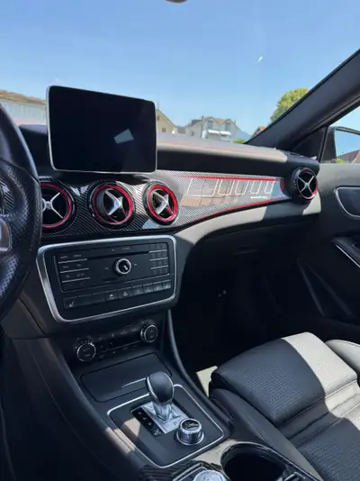 Mercedes-Benz GLA 45 AMG 4Matic — SUV sportif 381 ch, traction intégrale — Thumbnail 12