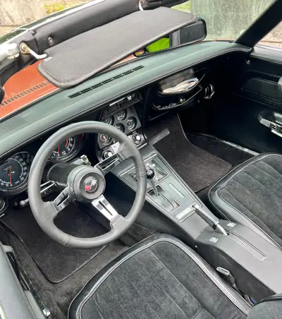 Chevrolet Corvette C3 1972 — Légende américaine, 72'000 km, orange métallisé — Miniatura 21