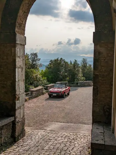 Fiat 124 Spider 2000 (1981) — Cabriolet italien iconique, expertise SAN en cours — dettaglio