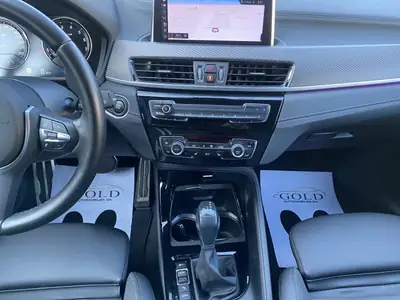 BMW X2 xDrive 25e M Sport — Hybride rechargeable, 32 900 km seulement — dashboard